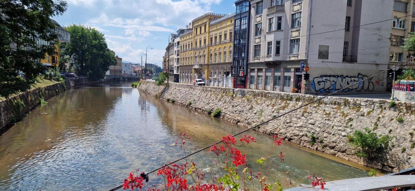 Lara Apartment Sarajevo Bagian luar foto